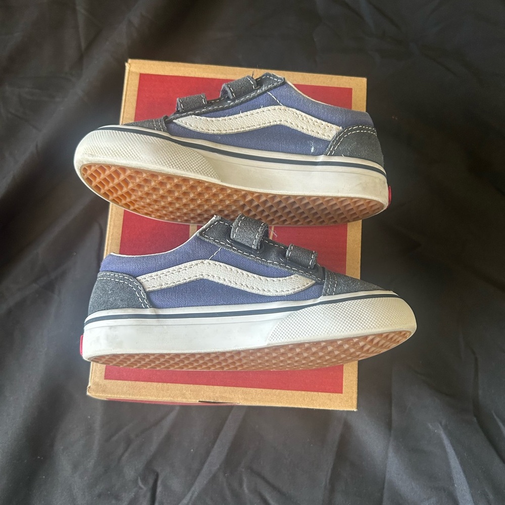 Vans Kids Navy and White Velcro Sneakers - Picture 2 of 5